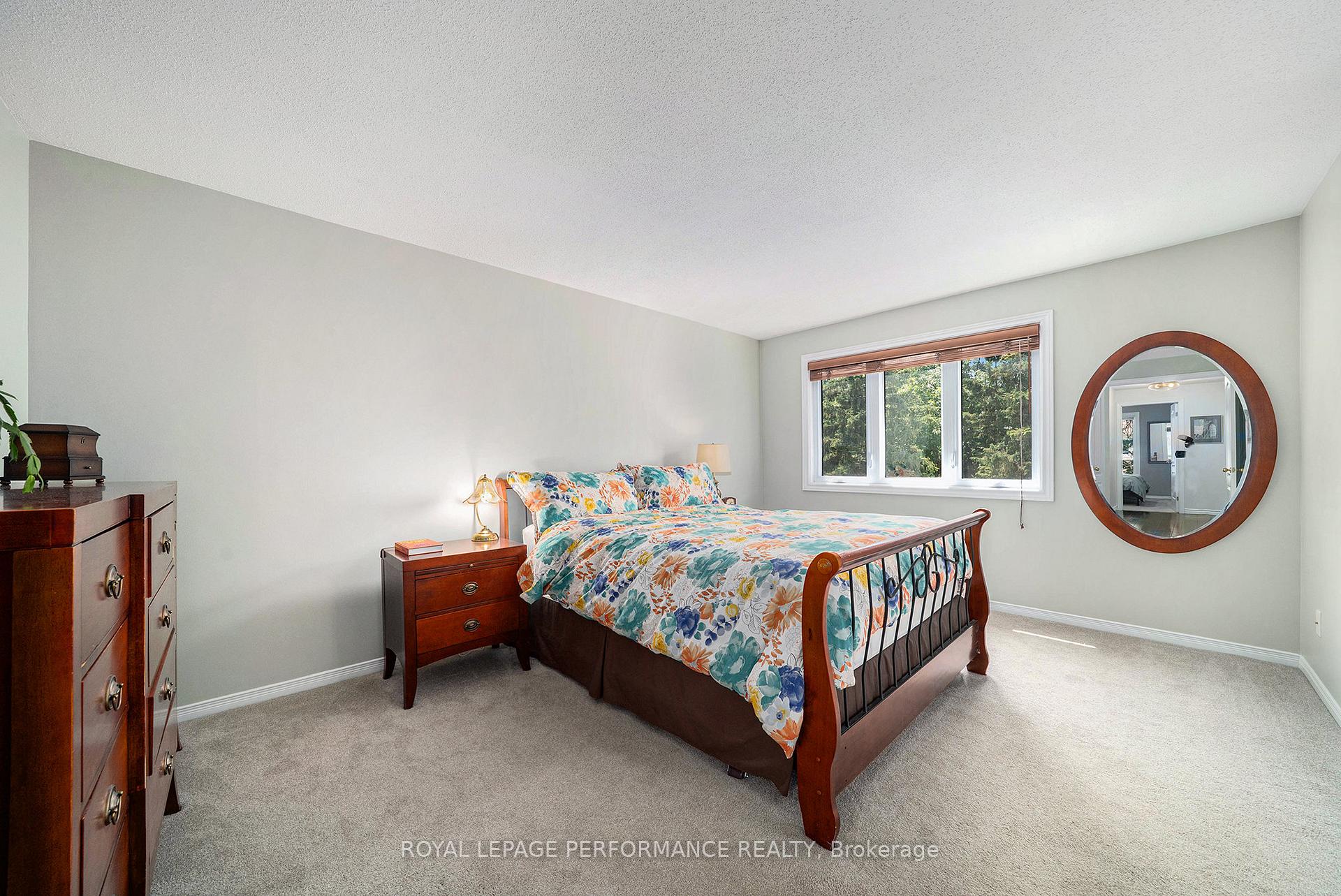 Photo 14 of 37 Willwood Crescent, Ottawa, Barrhaven - Cedargrove/Fraserdale — HOMEH