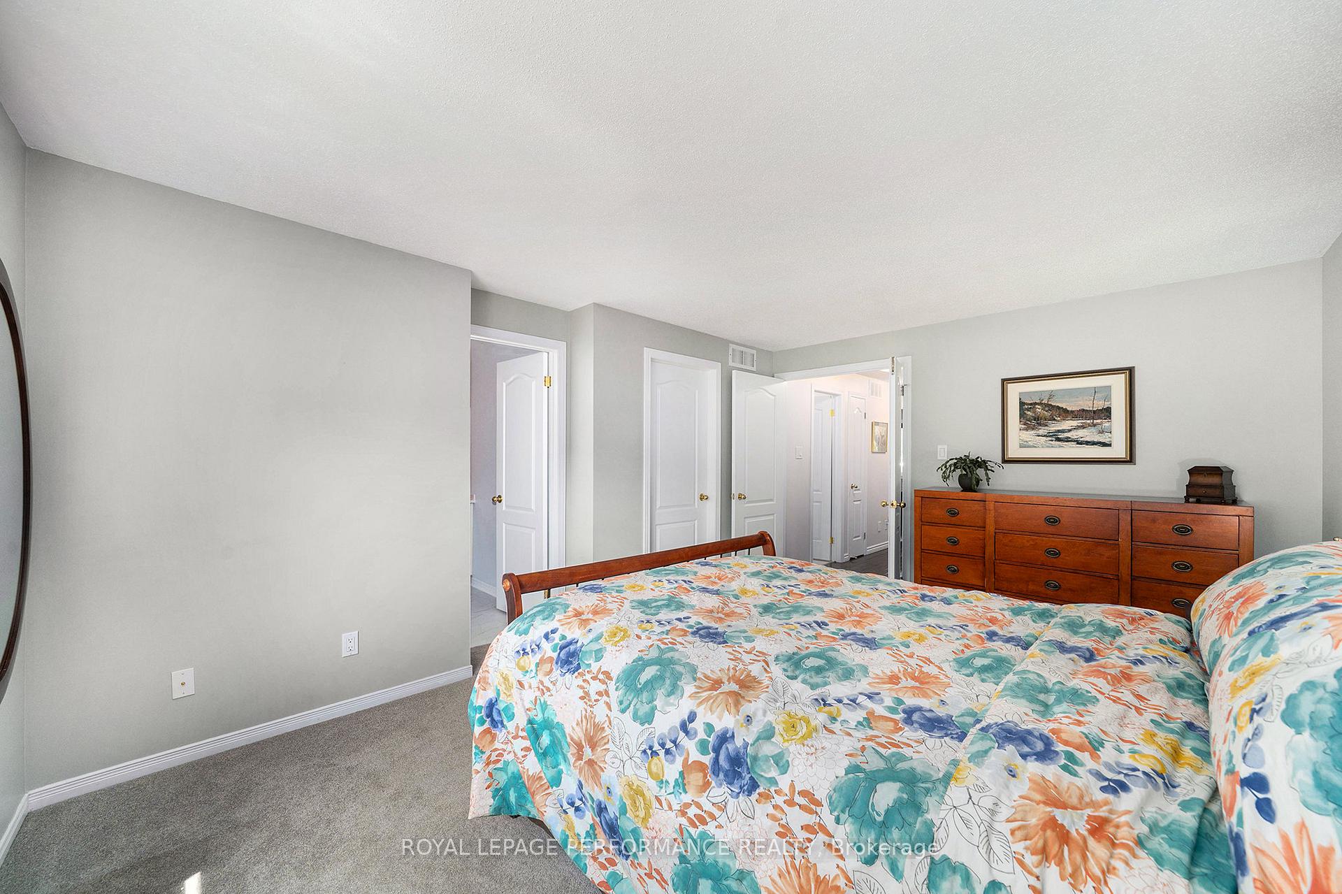 Photo 18 of 37 Willwood Crescent, Ottawa, Barrhaven - Cedargrove/Fraserdale — HOMEH
