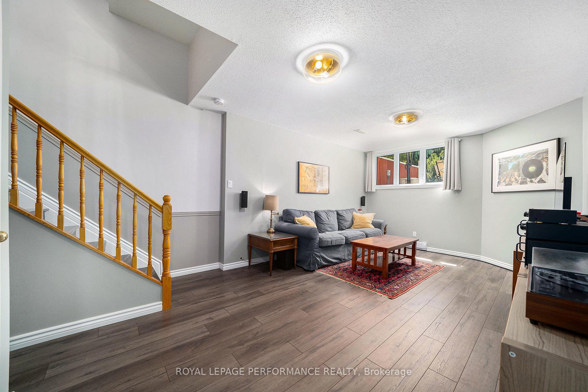 Photo 24 of 37 Willwood Crescent, Ottawa, Barrhaven - Cedargrove/Fraserdale — HOMEH