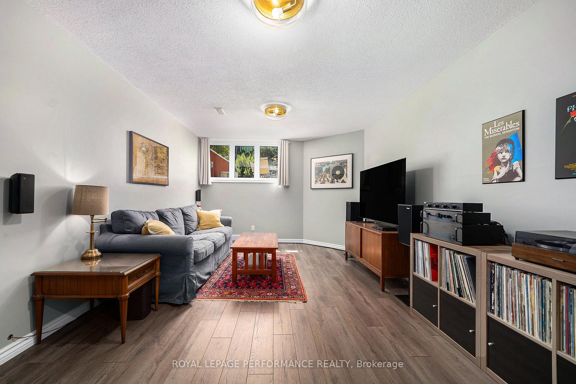 Photo 23 of 37 Willwood Crescent, Ottawa, Barrhaven - Cedargrove/Fraserdale — HOMEH