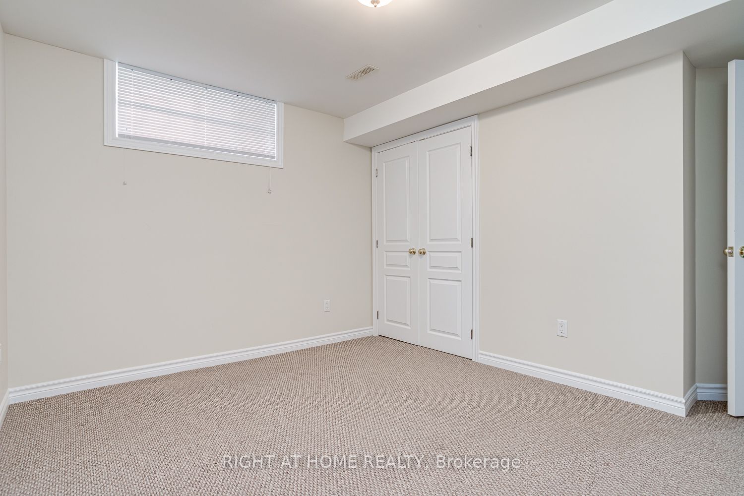 Photo 54 of 100 Earl Cuddie Boulevard, Scugog, Port Perry — HOMEH