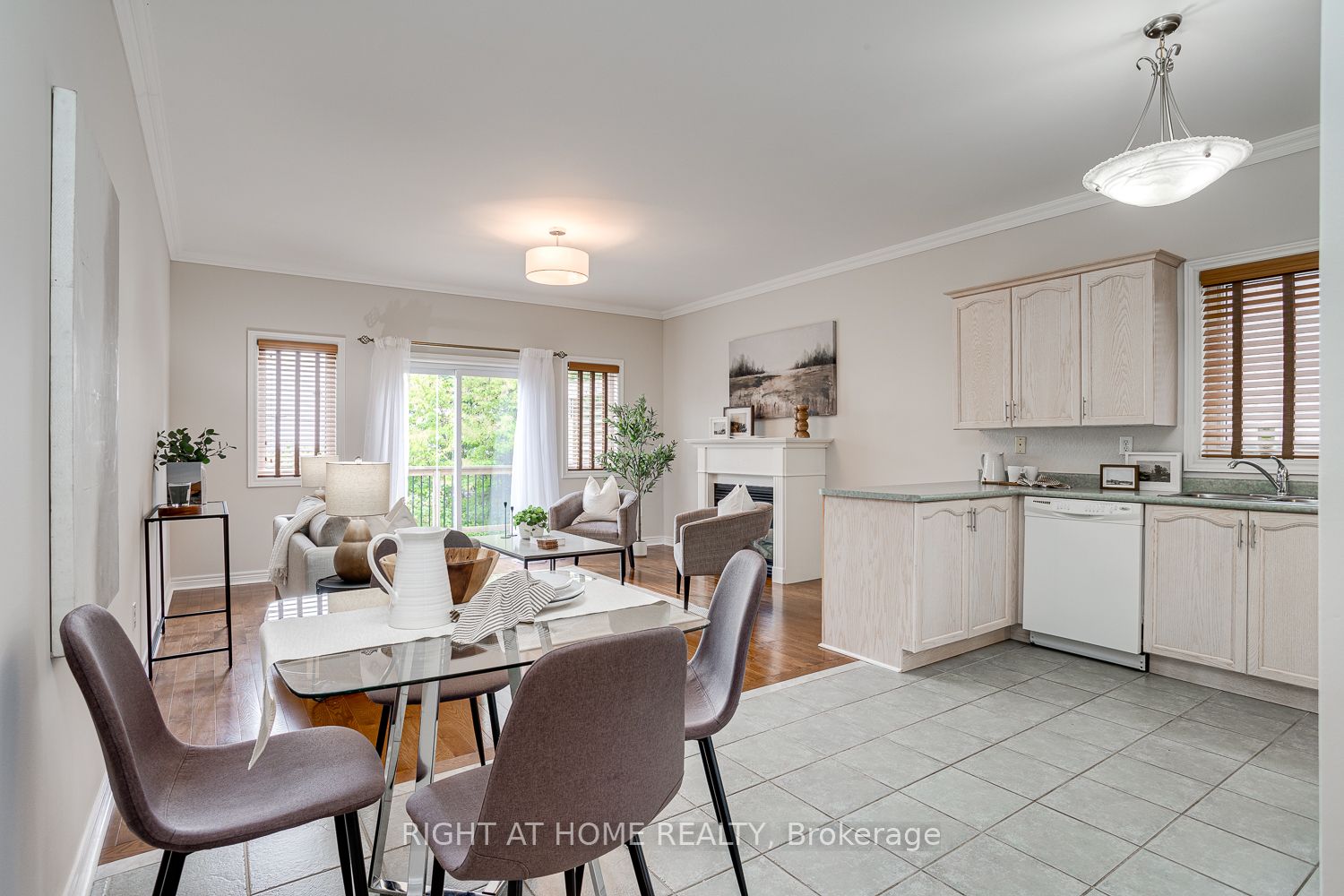 Photo 40 of 100 Earl Cuddie Boulevard, Scugog, Port Perry — HOMEH
