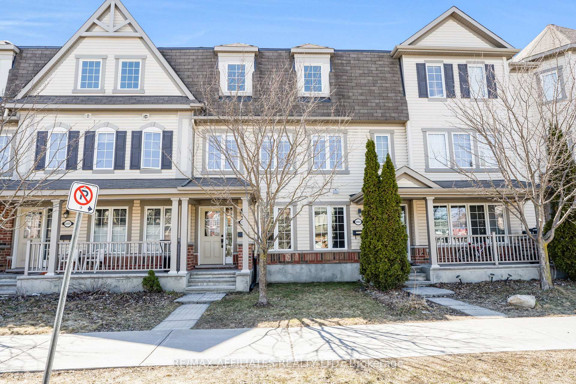 Photo 2 of 2205 River Mist Road, Ottawa, Barrhaven - Half Moon Bay — HOMEH