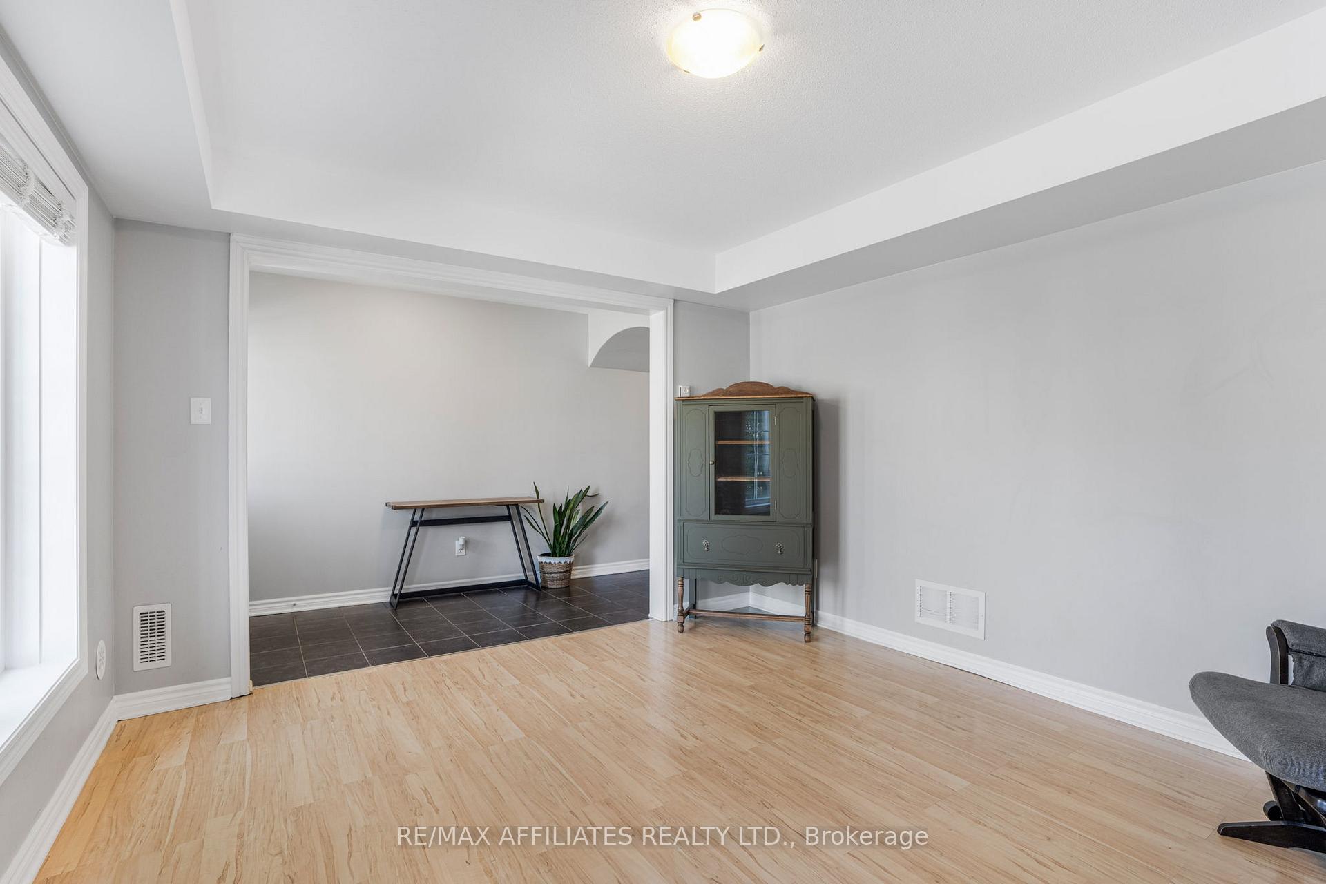 Photo 6 of 2205 River Mist Road, Ottawa, Barrhaven - Half Moon Bay — HOMEH