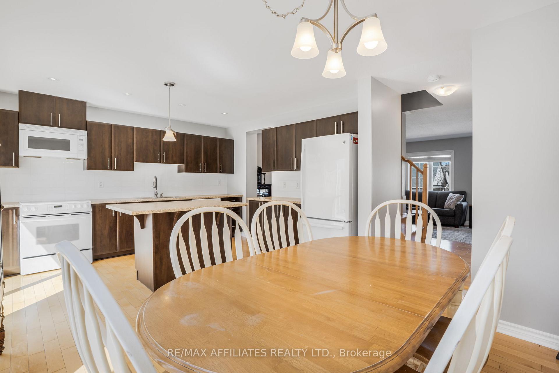 Photo 16 of 2205 River Mist Road, Ottawa, Barrhaven - Half Moon Bay — HOMEH