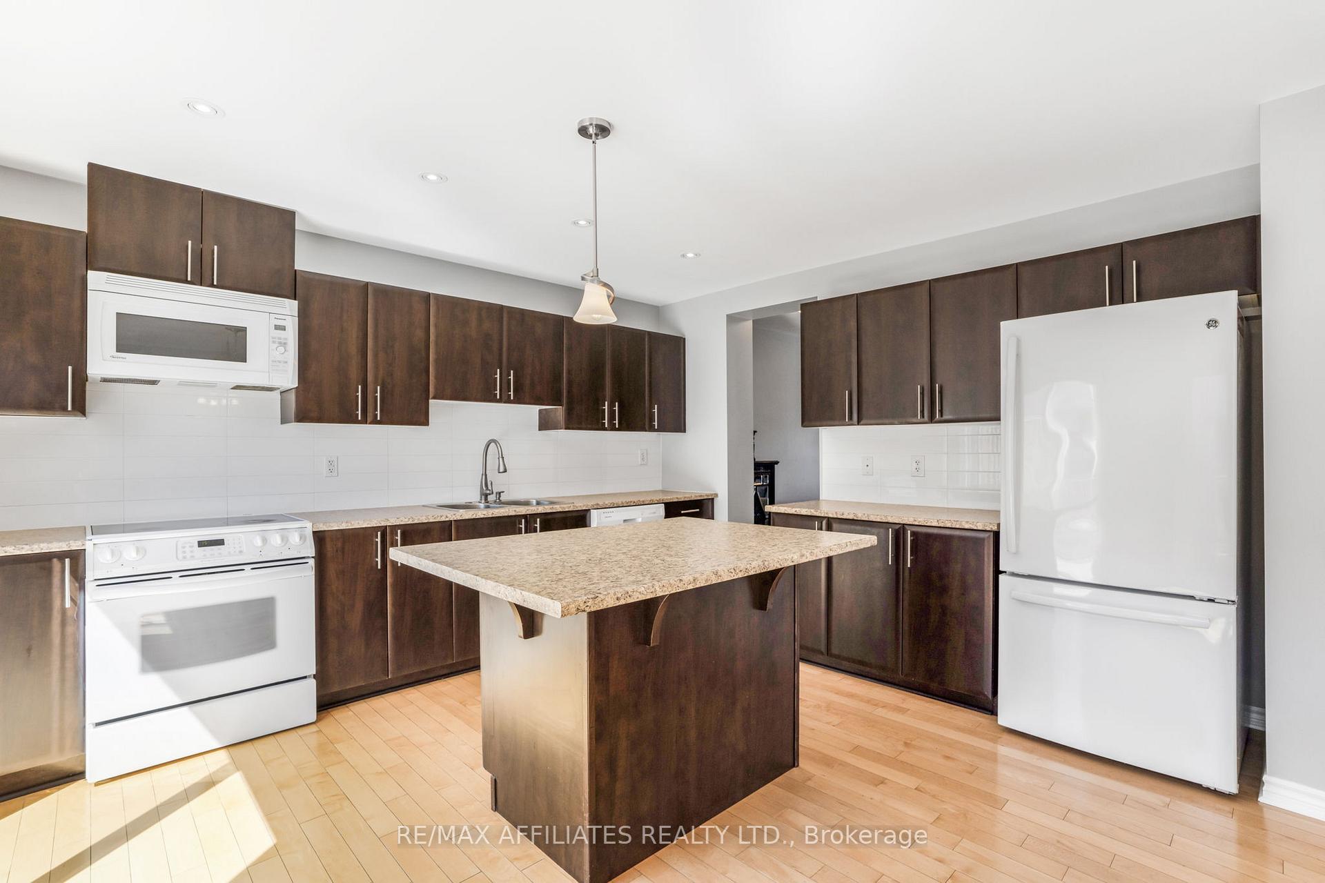Photo 17 of 2205 River Mist Road, Ottawa, Barrhaven - Half Moon Bay — HOMEH