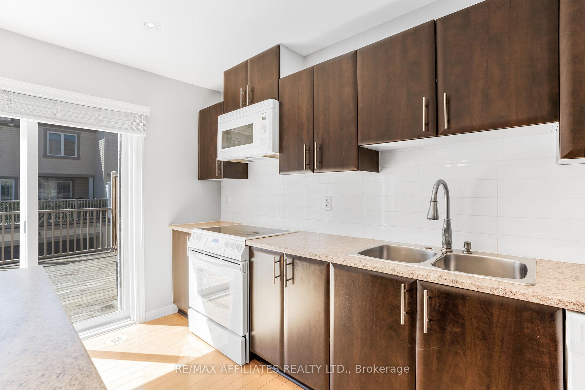 Photo 19 of 2205 River Mist Road, Ottawa, Barrhaven - Half Moon Bay — HOMEH