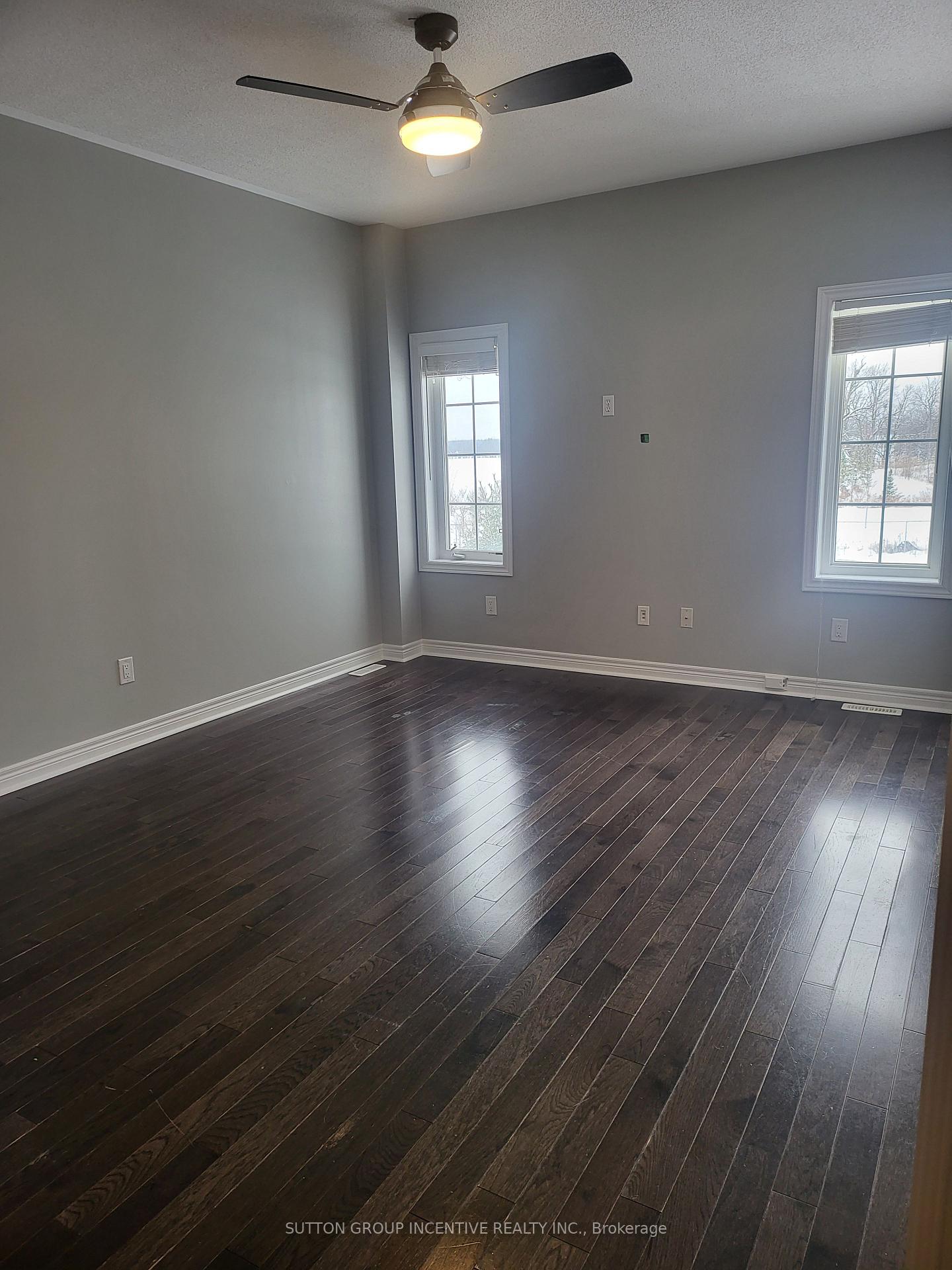 Photo 5 of 50 Forsyth Crescent, Barrie, West Bayfield — HOMEH