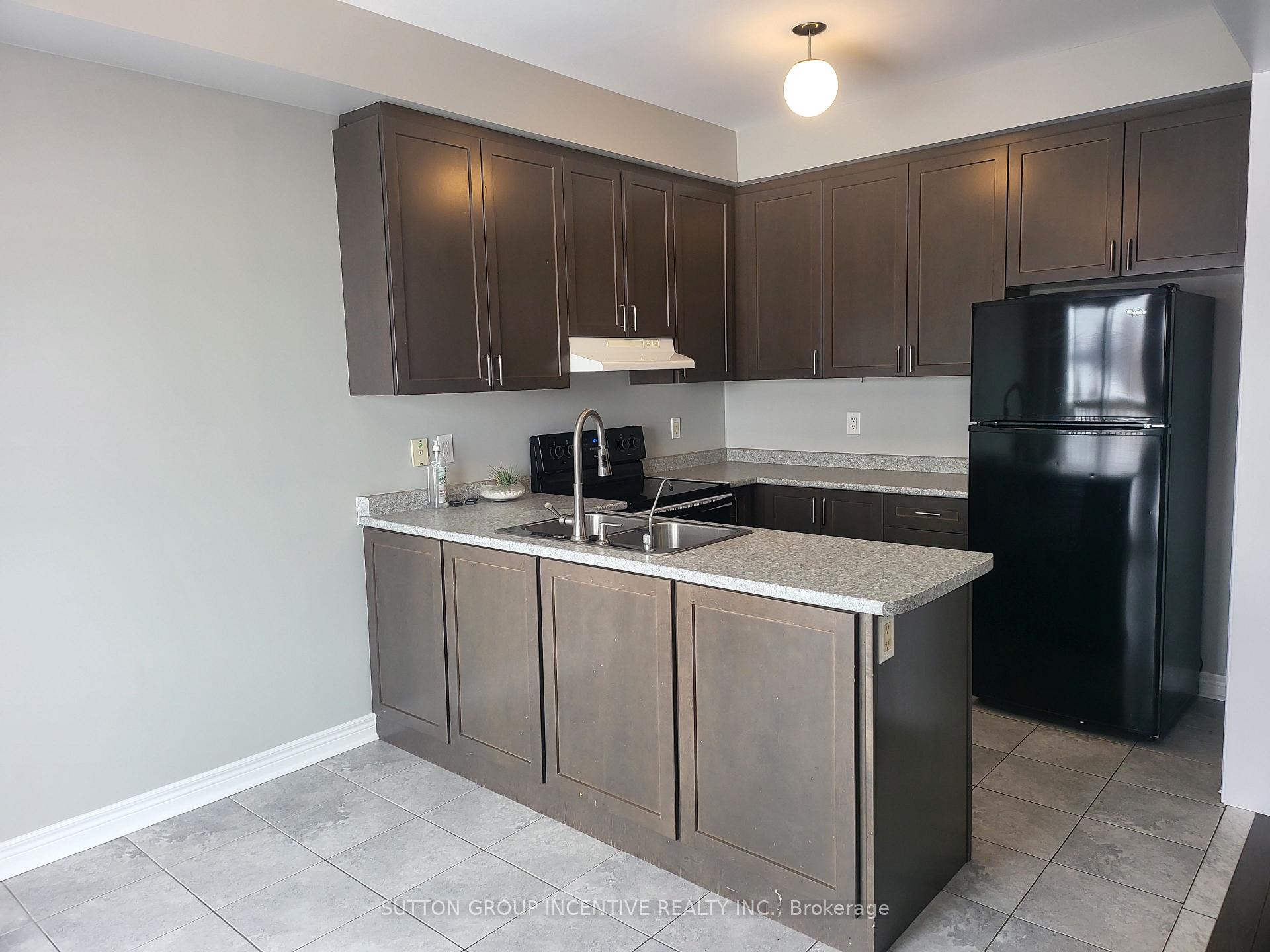 Photo 9 of 50 Forsyth Crescent, Barrie, West Bayfield — HOMEH