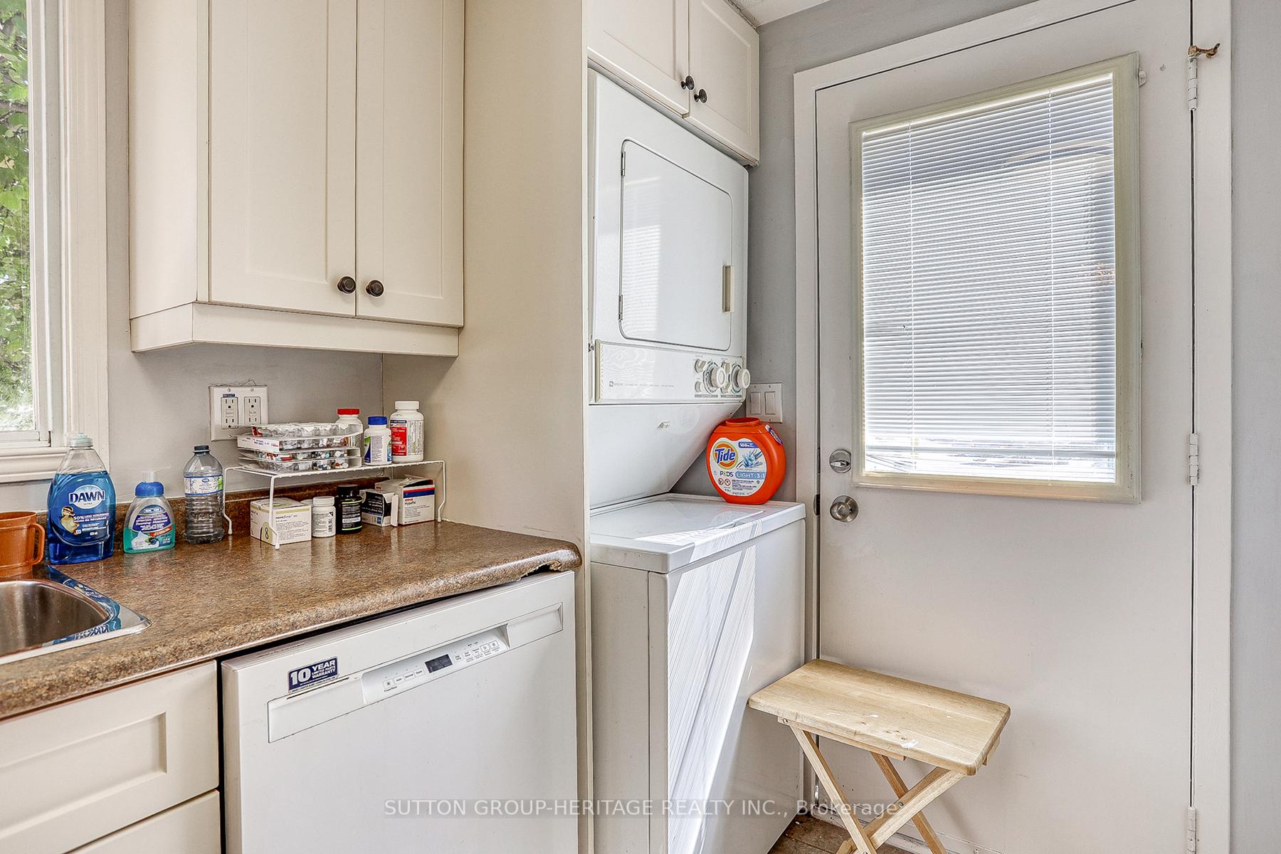 Photo 11 of 4 Wheelhouse Drive, Clarington, Bowmanville — HOMEH