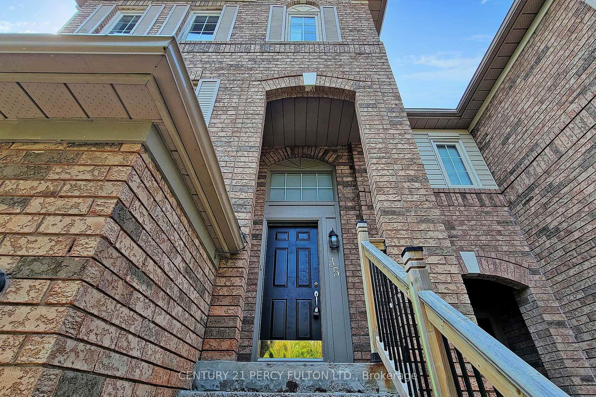 Photo 2 of 35 Bowler Street, Aurora, Bayview Wellington — HOMEH