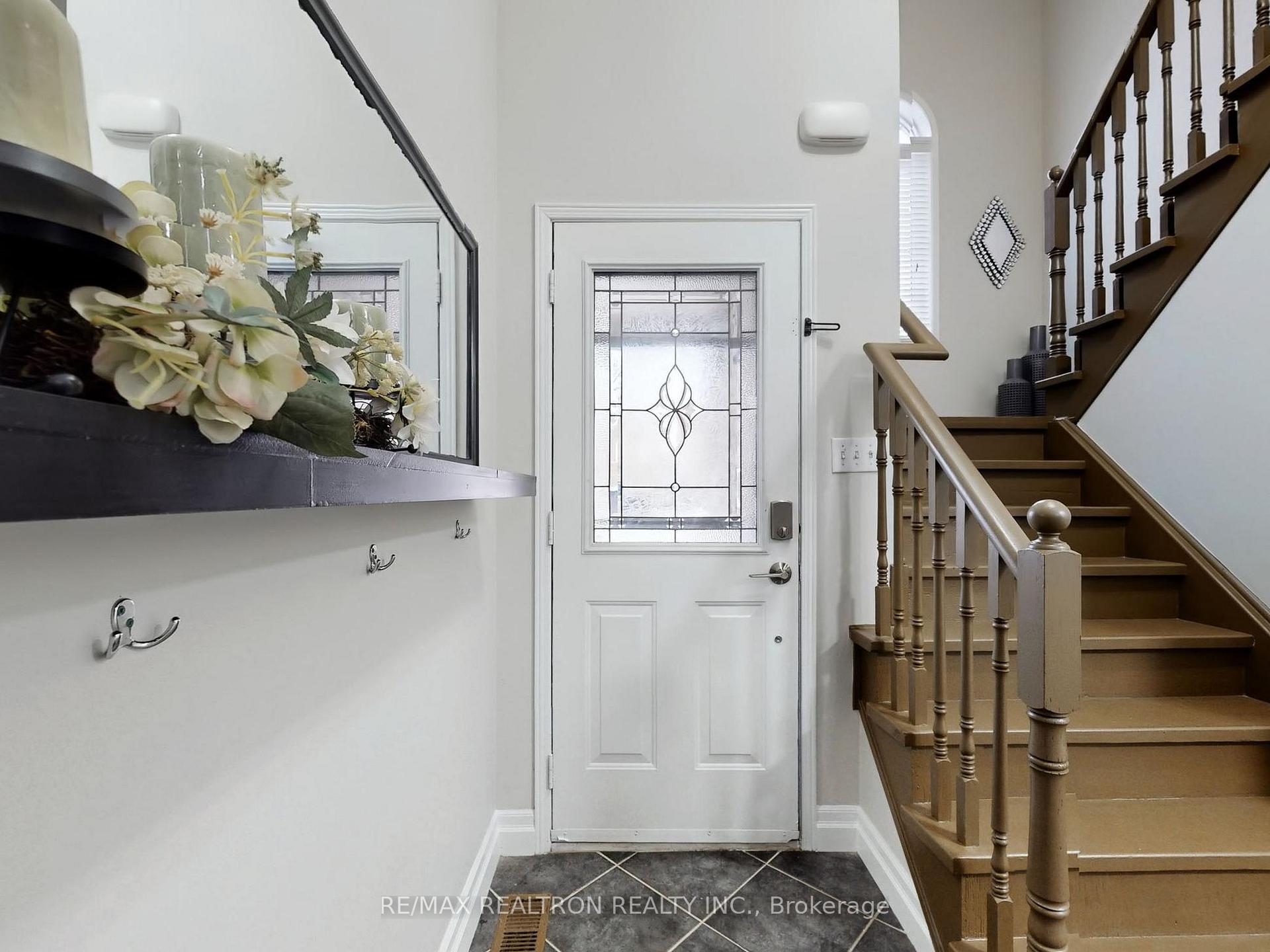 Photo 3 of 193 Bottrell Street, Clarington, Bowmanville — HOMEH