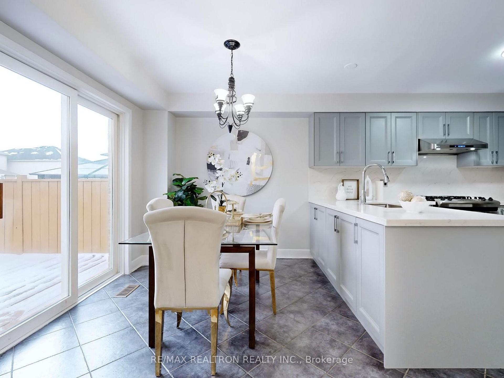 Photo 14 of 193 Bottrell Street, Clarington, Bowmanville — HOMEH
