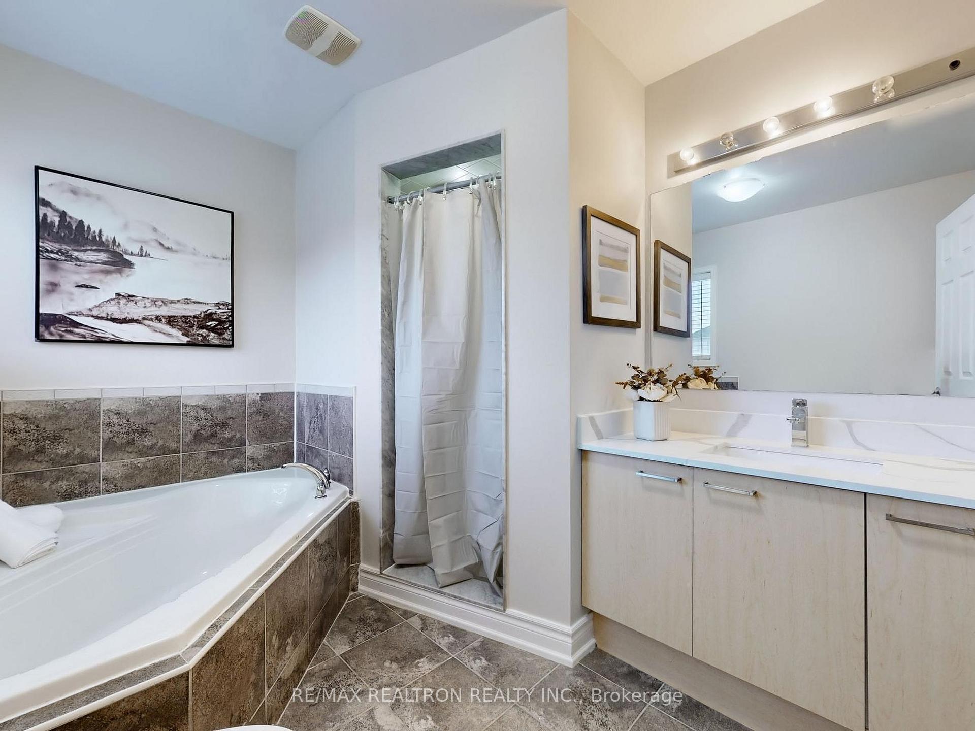 Photo 22 of 193 Bottrell Street, Clarington, Bowmanville — HOMEH