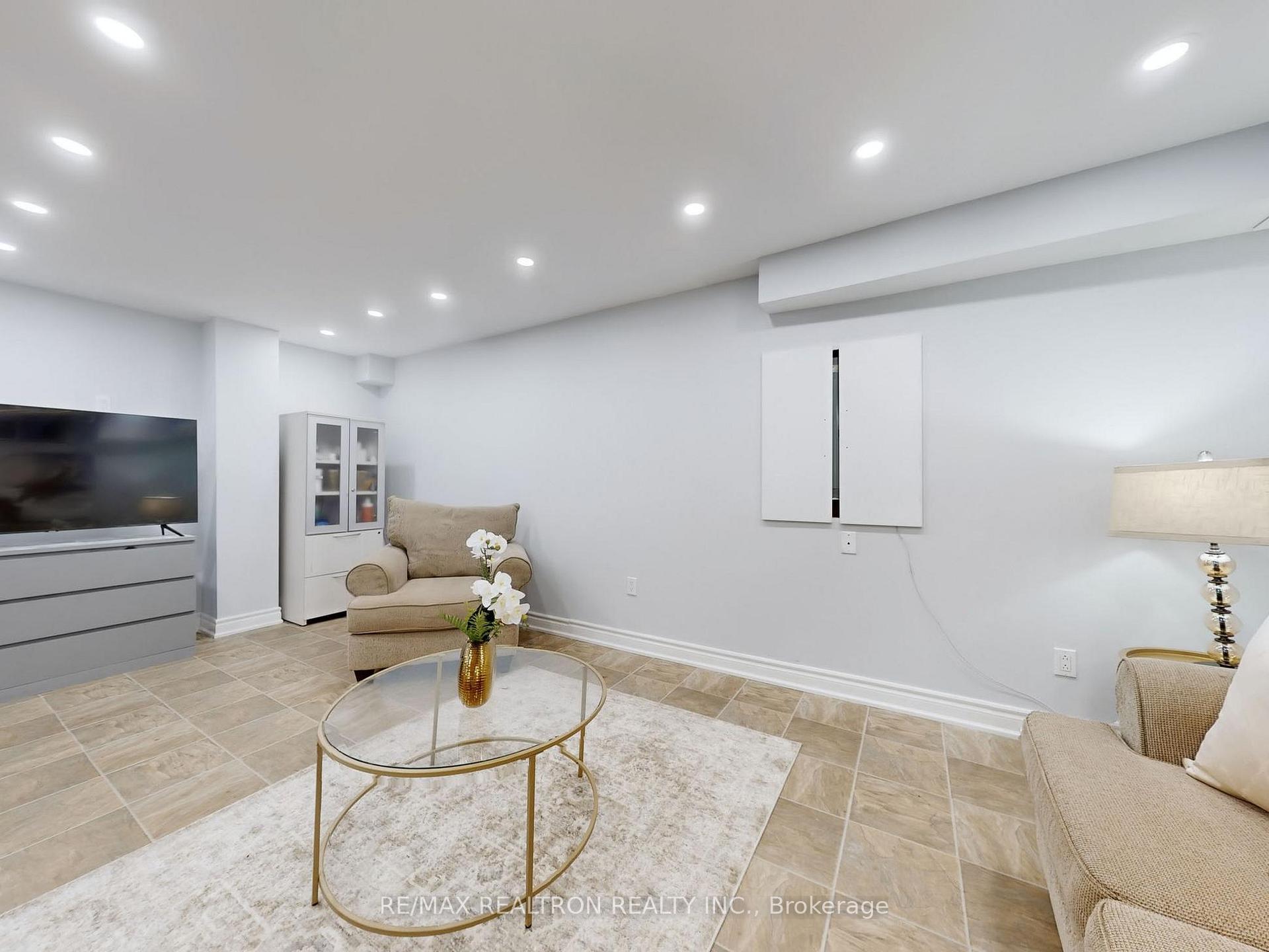 Photo 31 of 193 Bottrell Street, Clarington, Bowmanville — HOMEH