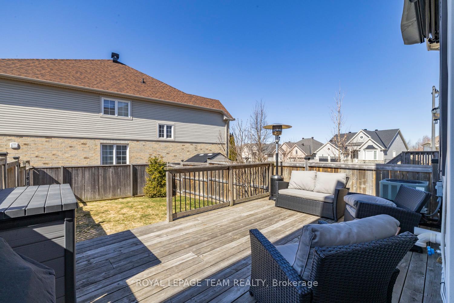 Photo 33 of 103 Cedardown Private, Ottawa, Barrhaven - Stonebridge — HOMEH