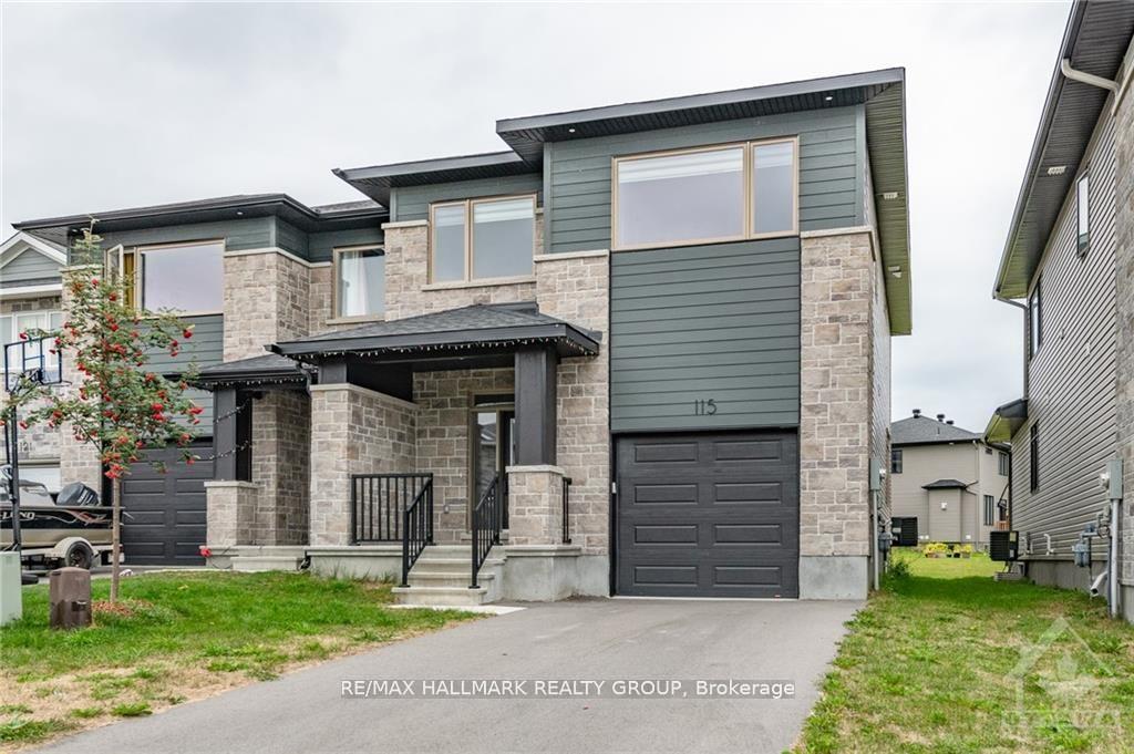 Photo 2 of 115 Thomas Street S, Arnprior — HOMEH