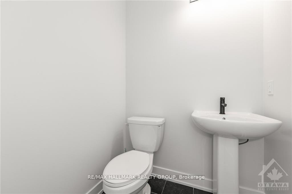 Photo 5 of 115 Thomas Street S, Arnprior — HOMEH
