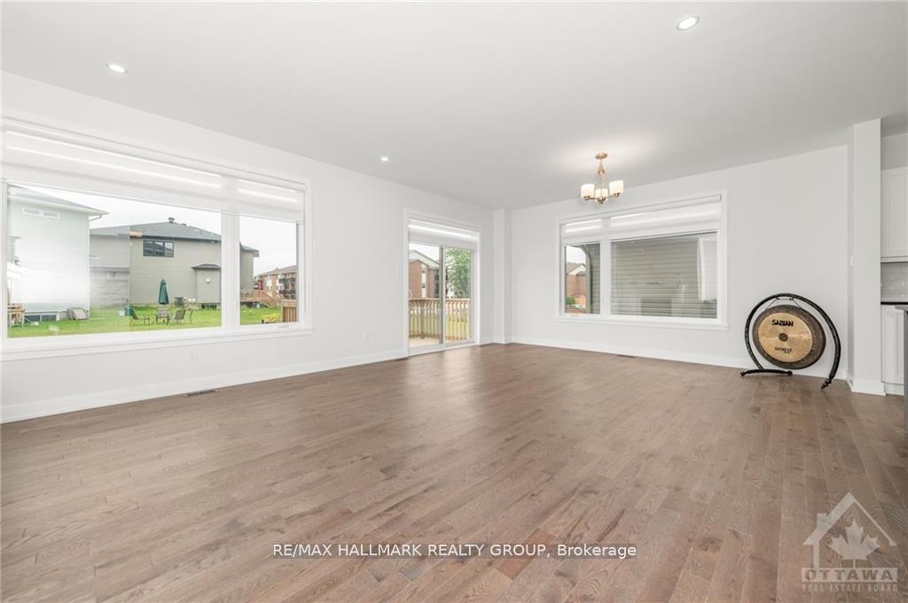 Photo 11 of 115 Thomas Street S, Arnprior — HOMEH