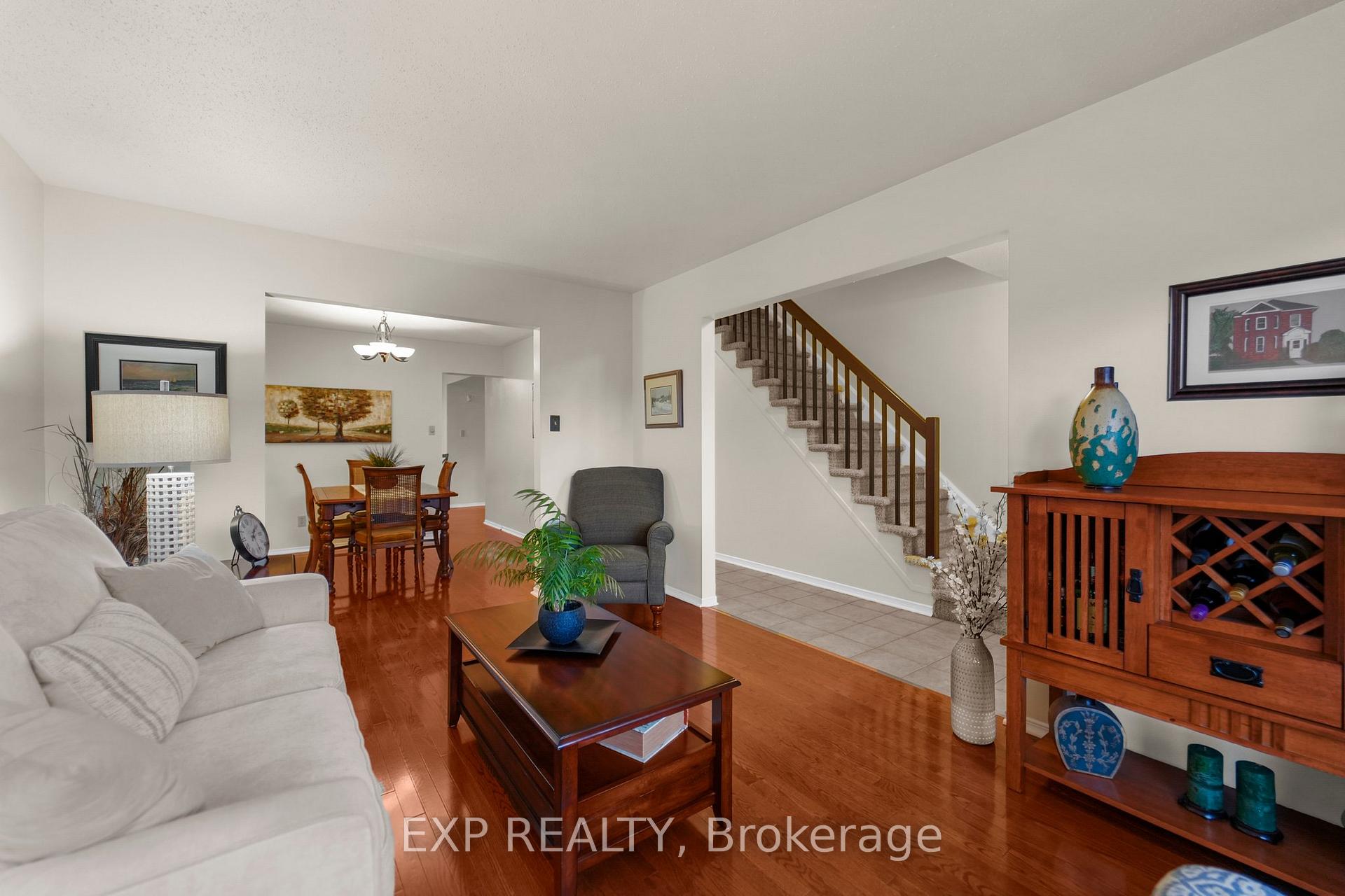 Photo 6 of 56 Flanders Street, Ottawa, Barrhaven - Cedargrove/Fraserdale — HOMEH