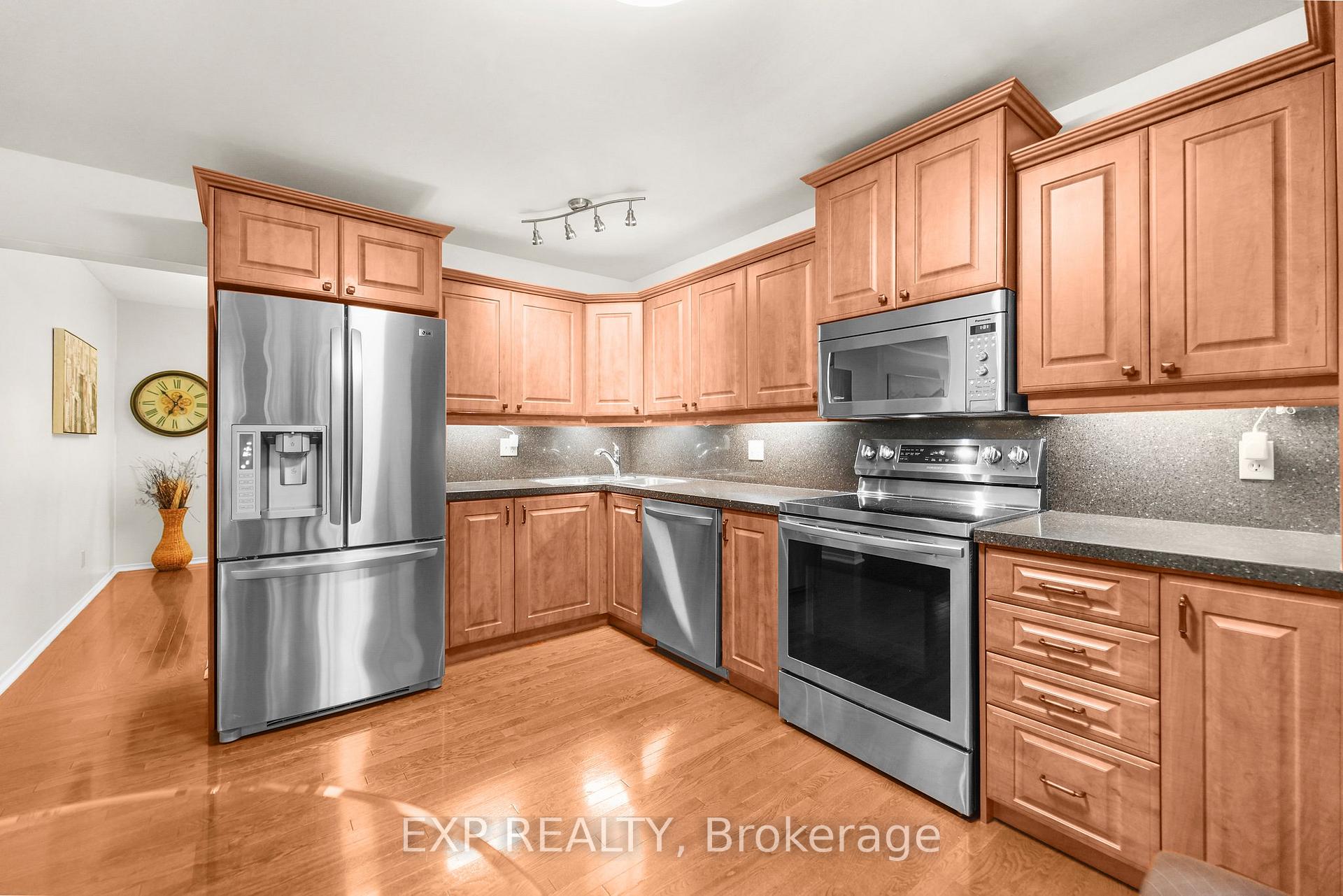 Photo 9 of 56 Flanders Street, Ottawa, Barrhaven - Cedargrove/Fraserdale — HOMEH