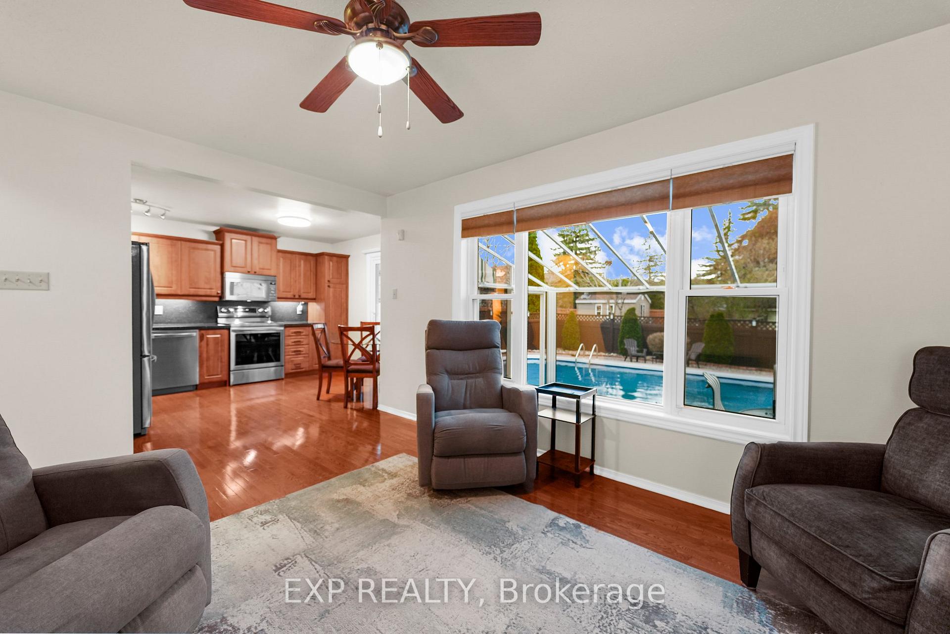 Photo 11 of 56 Flanders Street, Ottawa, Barrhaven - Cedargrove/Fraserdale — HOMEH