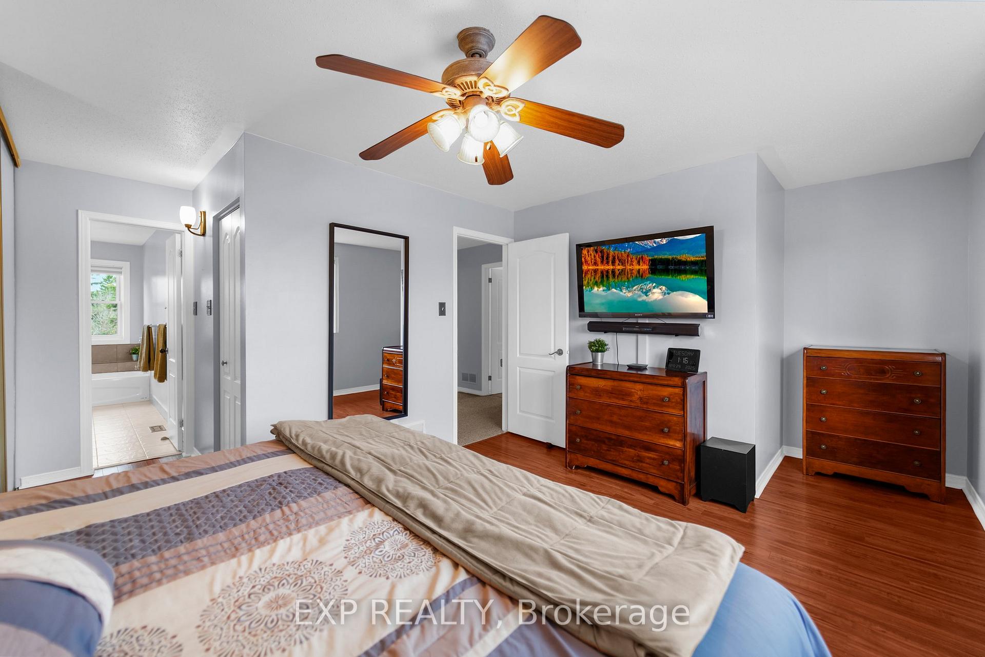 Photo 15 of 56 Flanders Street, Ottawa, Barrhaven - Cedargrove/Fraserdale — HOMEH