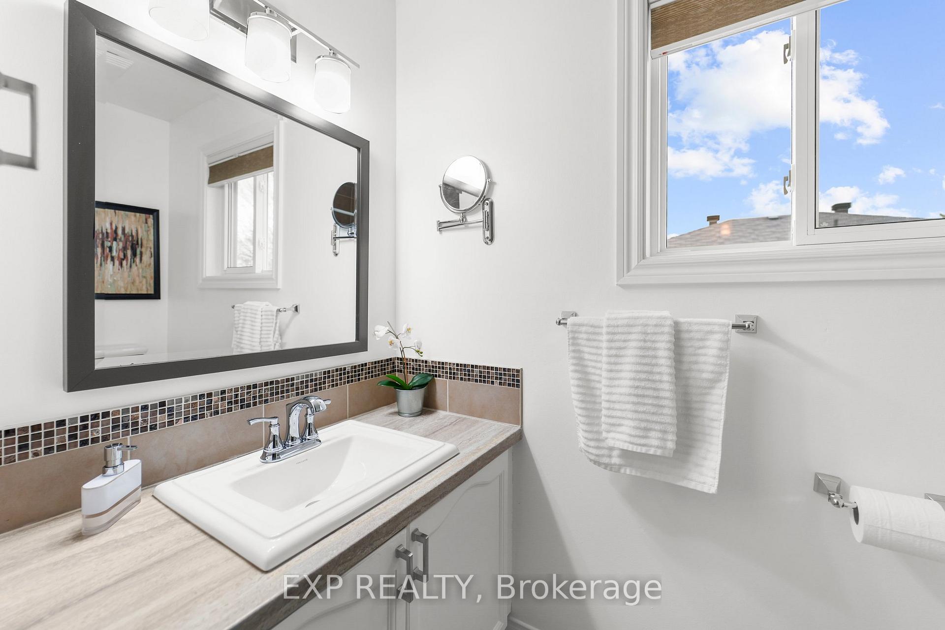Photo 20 of 56 Flanders Street, Ottawa, Barrhaven - Cedargrove/Fraserdale — HOMEH