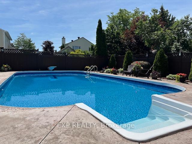 Photo 26 of 56 Flanders Street, Ottawa, Barrhaven - Cedargrove/Fraserdale — HOMEH