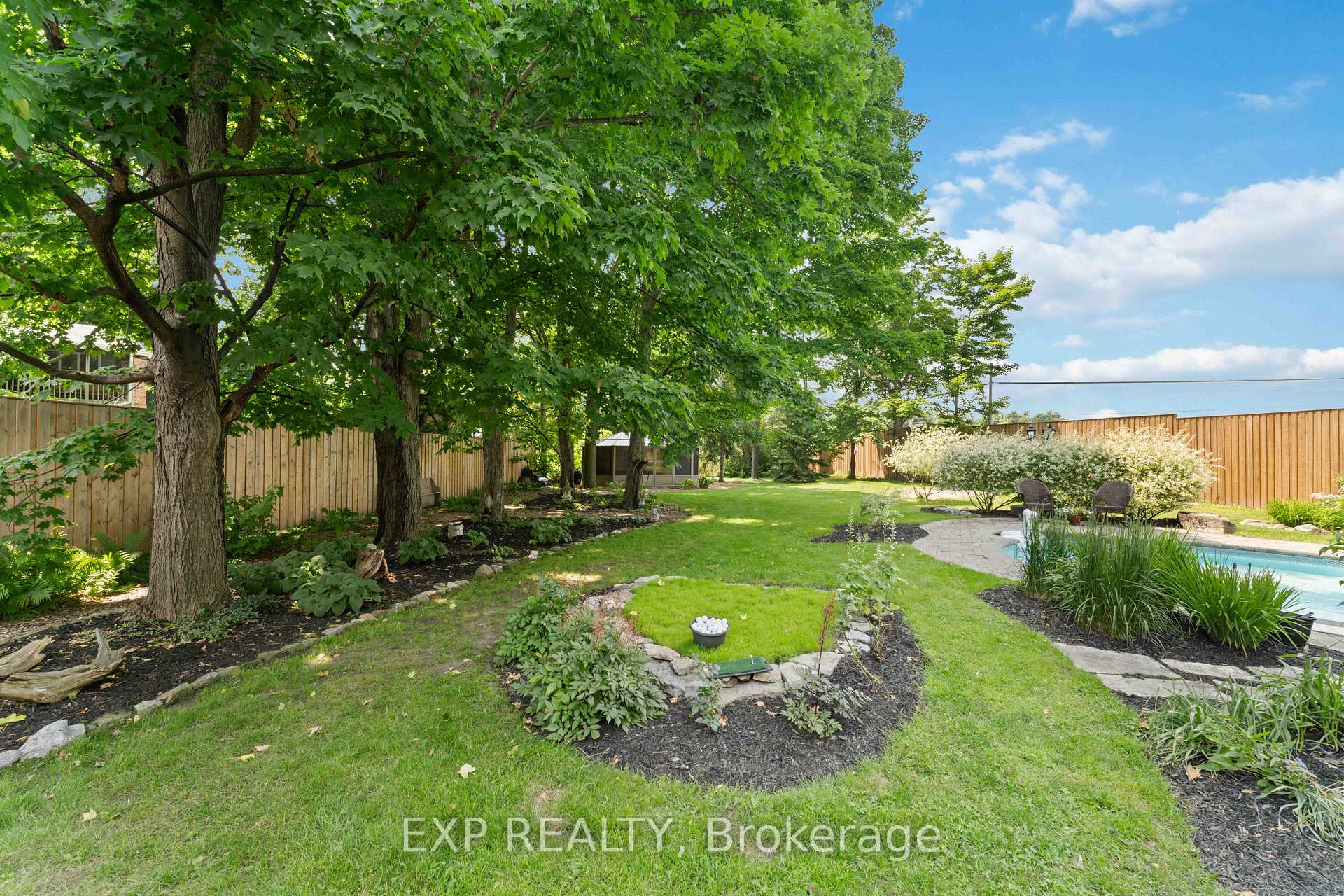 Photo 39 of 29 Roberta Crescent, Ottawa, Barrhaven - Pheasant Run — HOMEH
