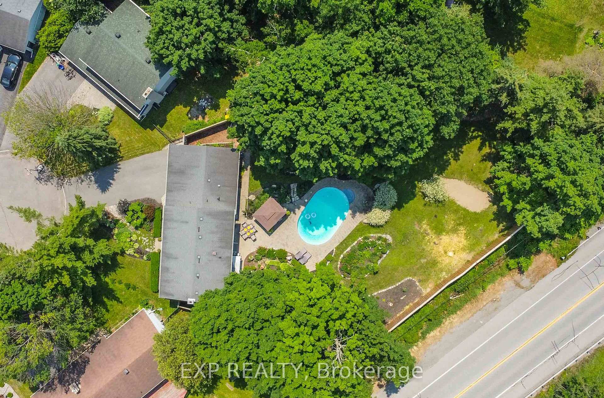 Photo 43 of 29 Roberta Crescent, Ottawa, Barrhaven - Pheasant Run — HOMEH