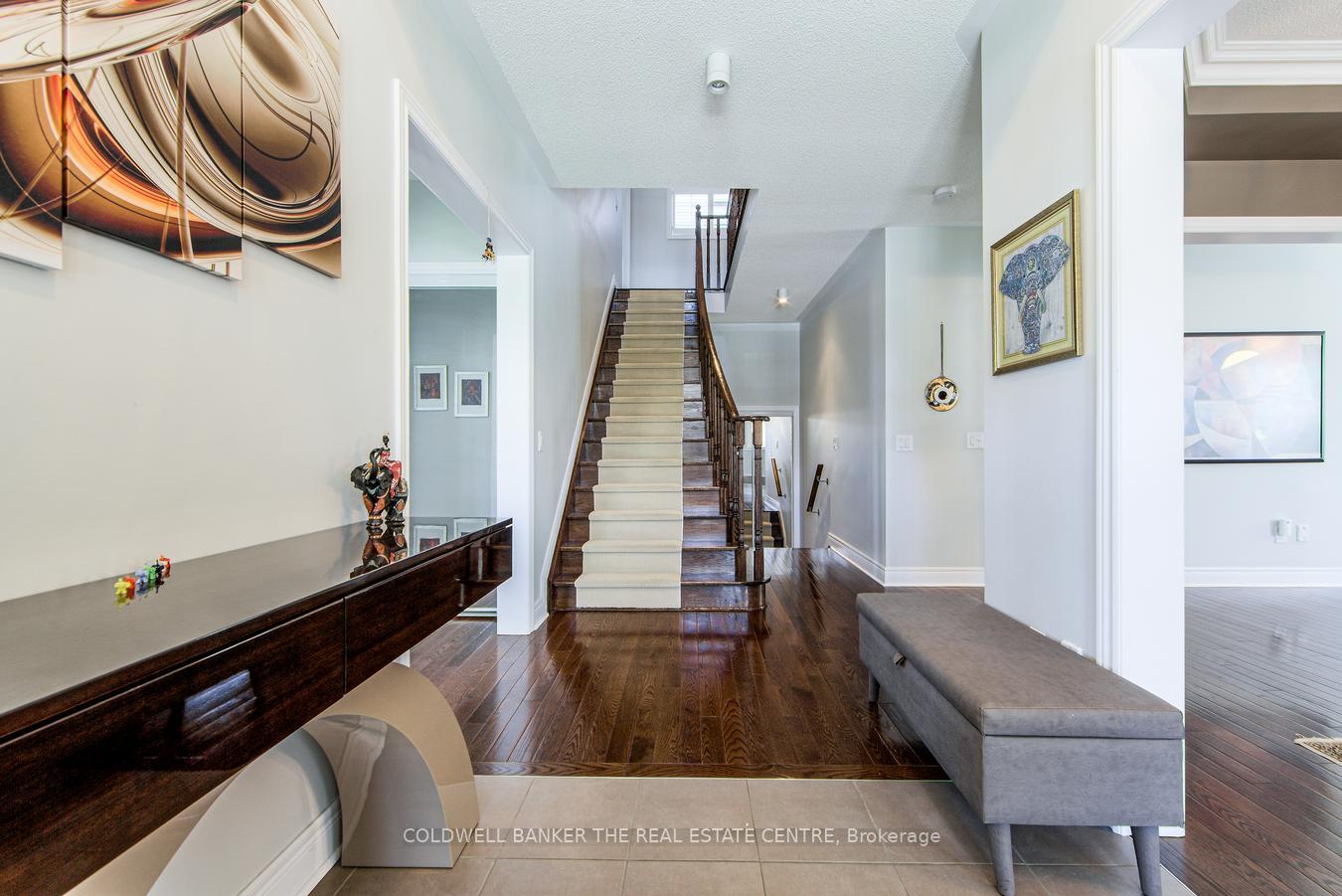Photo 6 of 32 Royal Park Boulevard S, Barrie, Bayshore — HOMEH