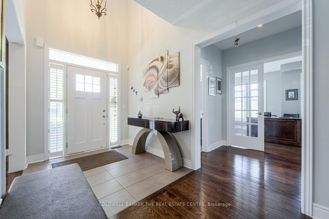 Photo 8 of 32 Royal Park Boulevard S, Barrie, Bayshore — HOMEH
