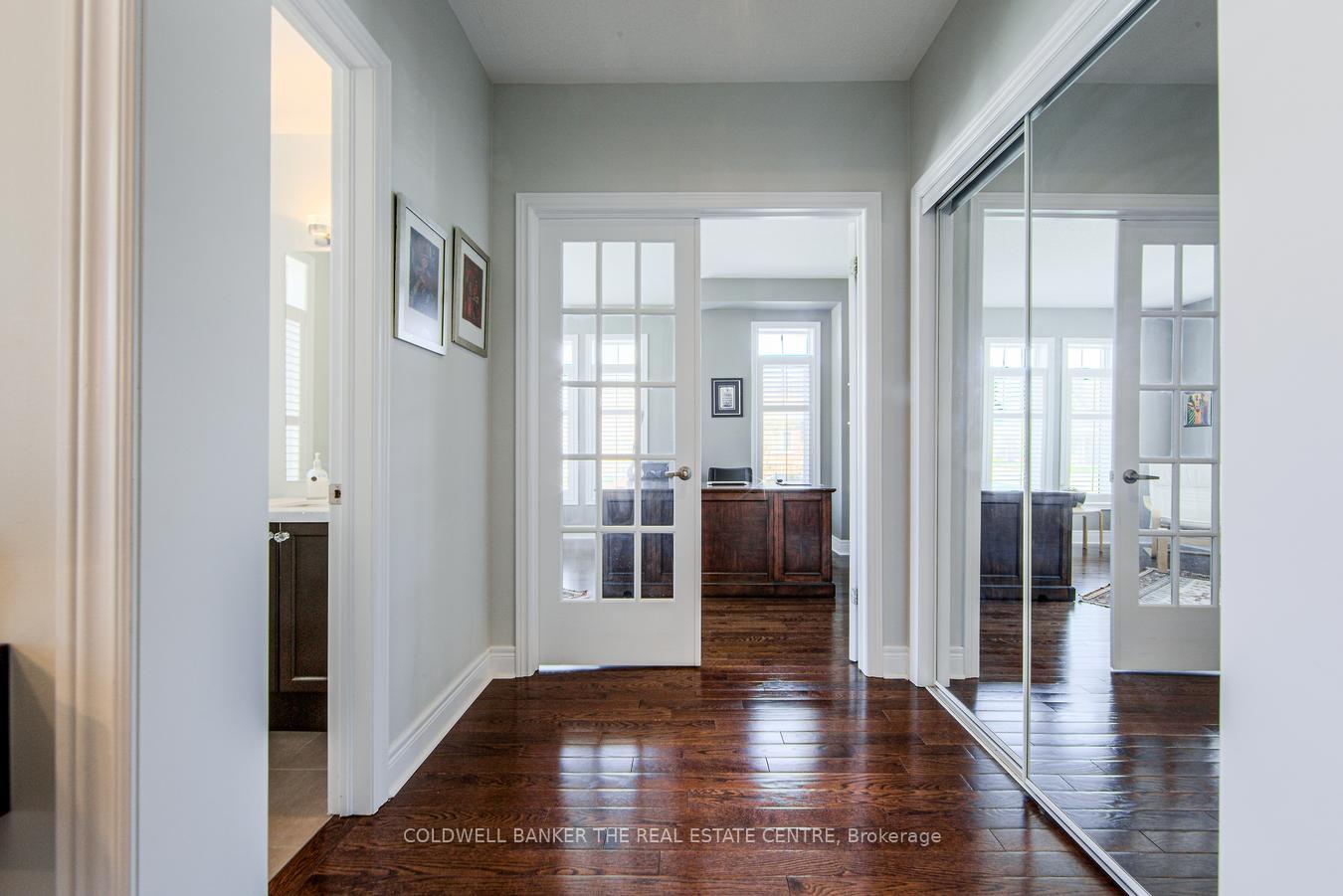 Photo 9 of 32 Royal Park Boulevard S, Barrie, Bayshore — HOMEH