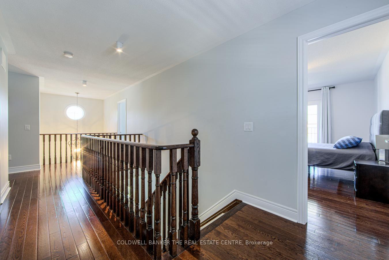 Photo 24 of 32 Royal Park Boulevard S, Barrie, Bayshore — HOMEH