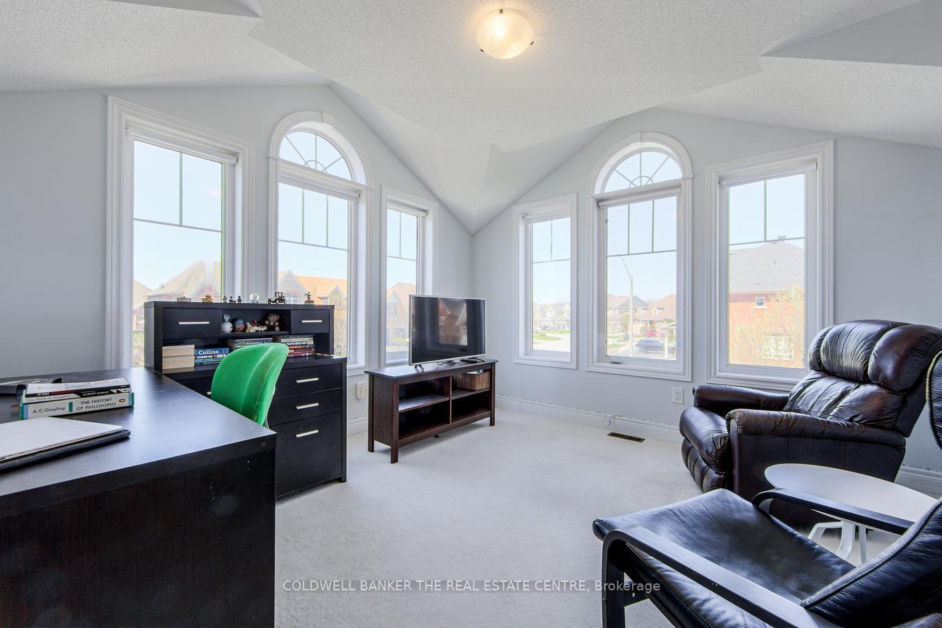 Photo 28 of 32 Royal Park Boulevard S, Barrie, Bayshore — HOMEH