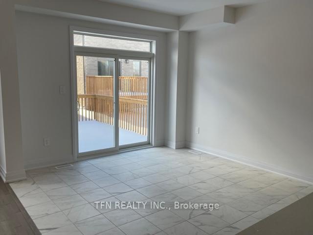Photo 9 of 118 Mabern Street, Barrie, Rural Barrie Southwest — HOMEH