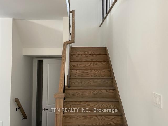 Photo 14 of 118 Mabern Street, Barrie, Rural Barrie Southwest — HOMEH