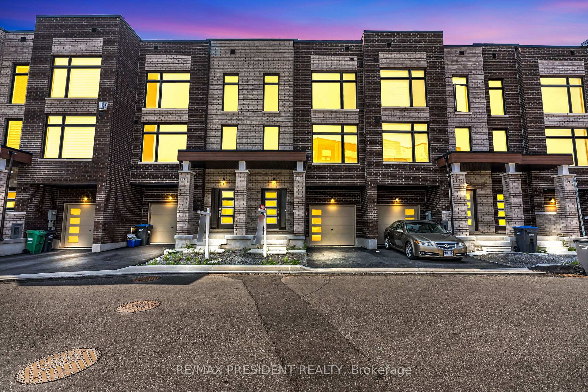 Photo 1 of 34 Queenpost Drive E, Brampton, Credit Valley — HOMEH