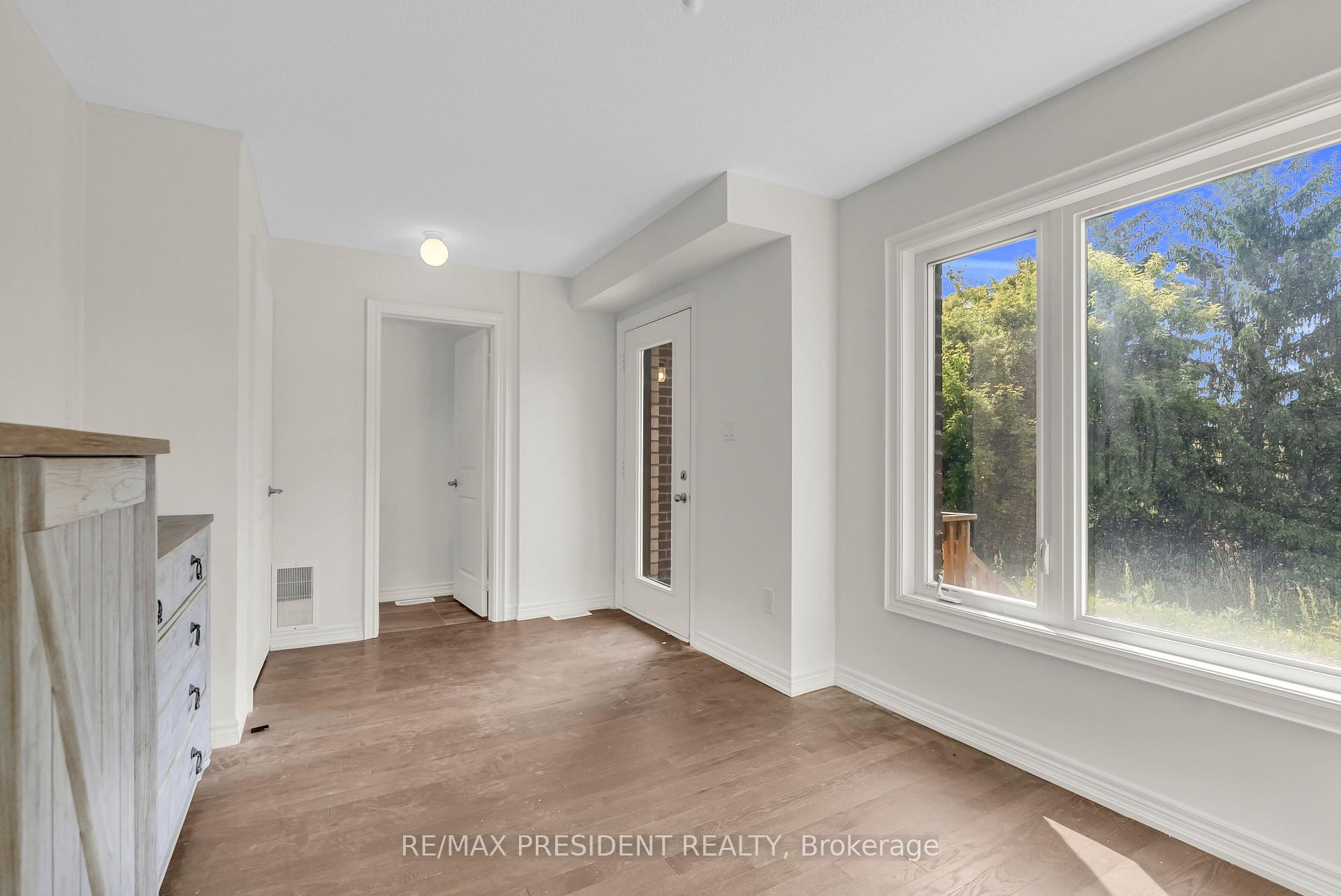 Photo 19 of 34 Queenpost Drive E, Brampton, Credit Valley — HOMEH