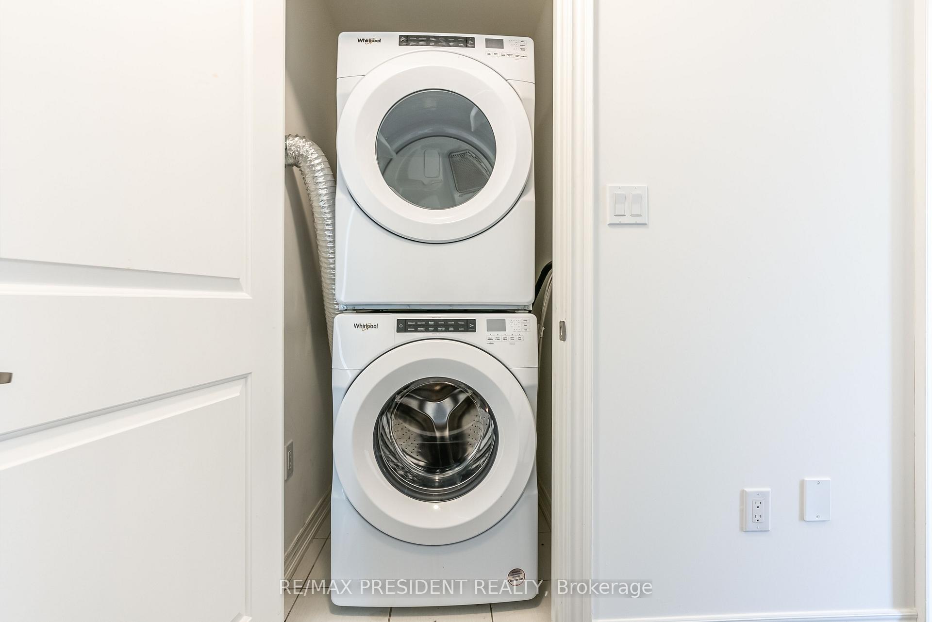 Photo 25 of 34 Queenpost Drive E, Brampton, Credit Valley — HOMEH