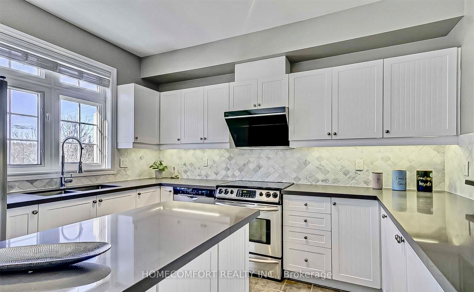 Photo 35 of 38 Burgon Place, Aurora, Aurora Village — HOMEH