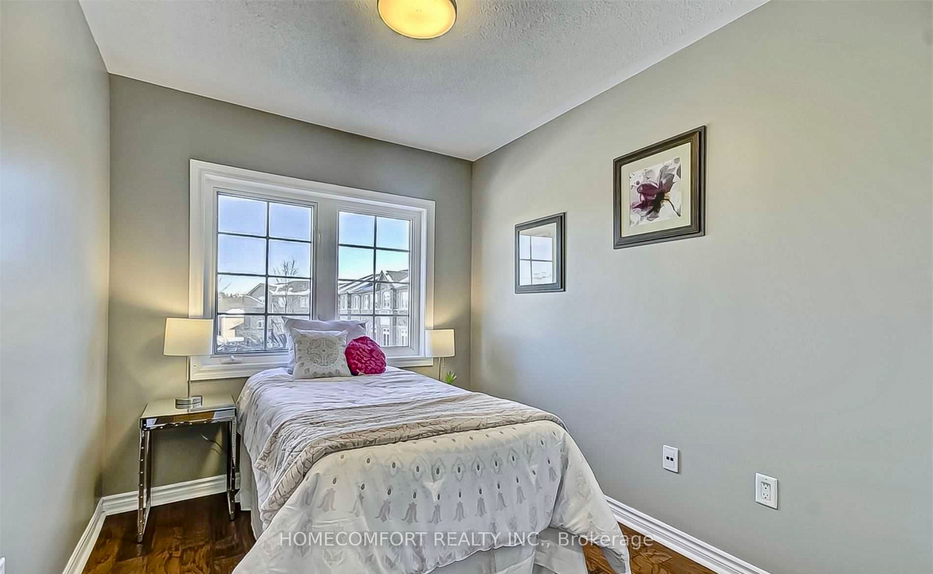Photo 43 of 38 Burgon Place, Aurora, Aurora Village — HOMEH