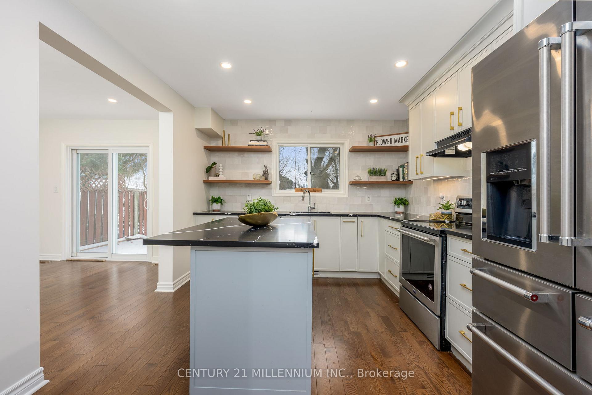 Photo 16 of 25 Davenport Crescent, Brampton, Southgate — HOMEH