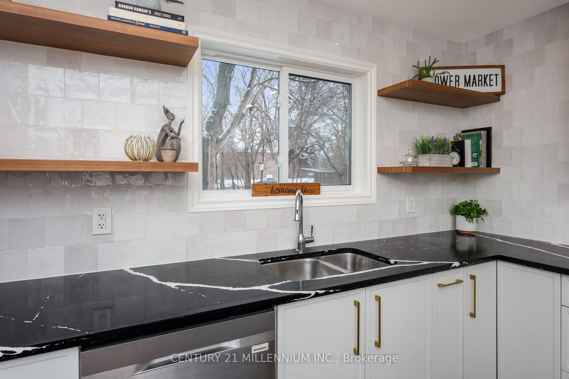 Photo 15 of 25 Davenport Crescent, Brampton, Southgate — HOMEH