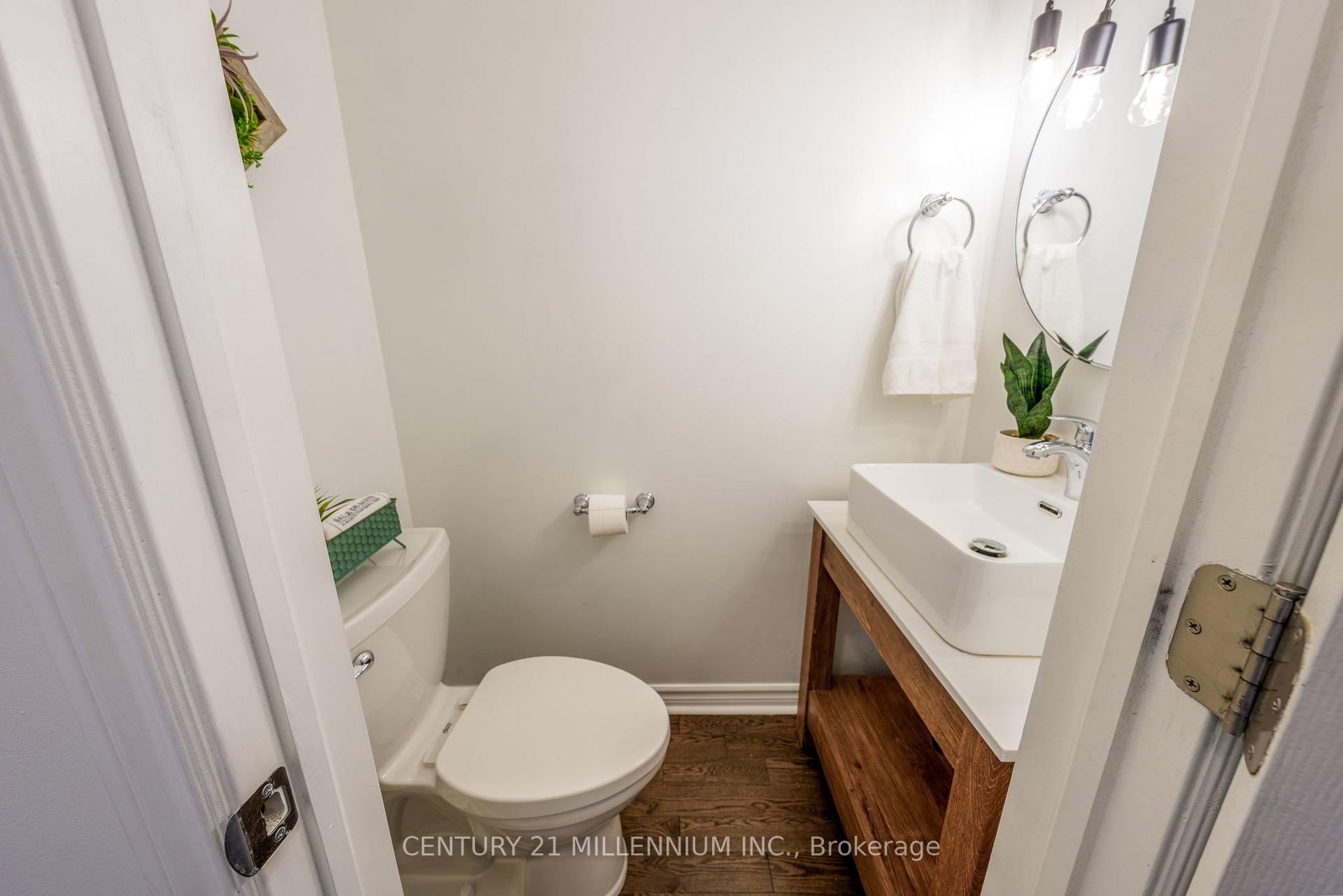 Photo 22 of 25 Davenport Crescent, Brampton, Southgate — HOMEH