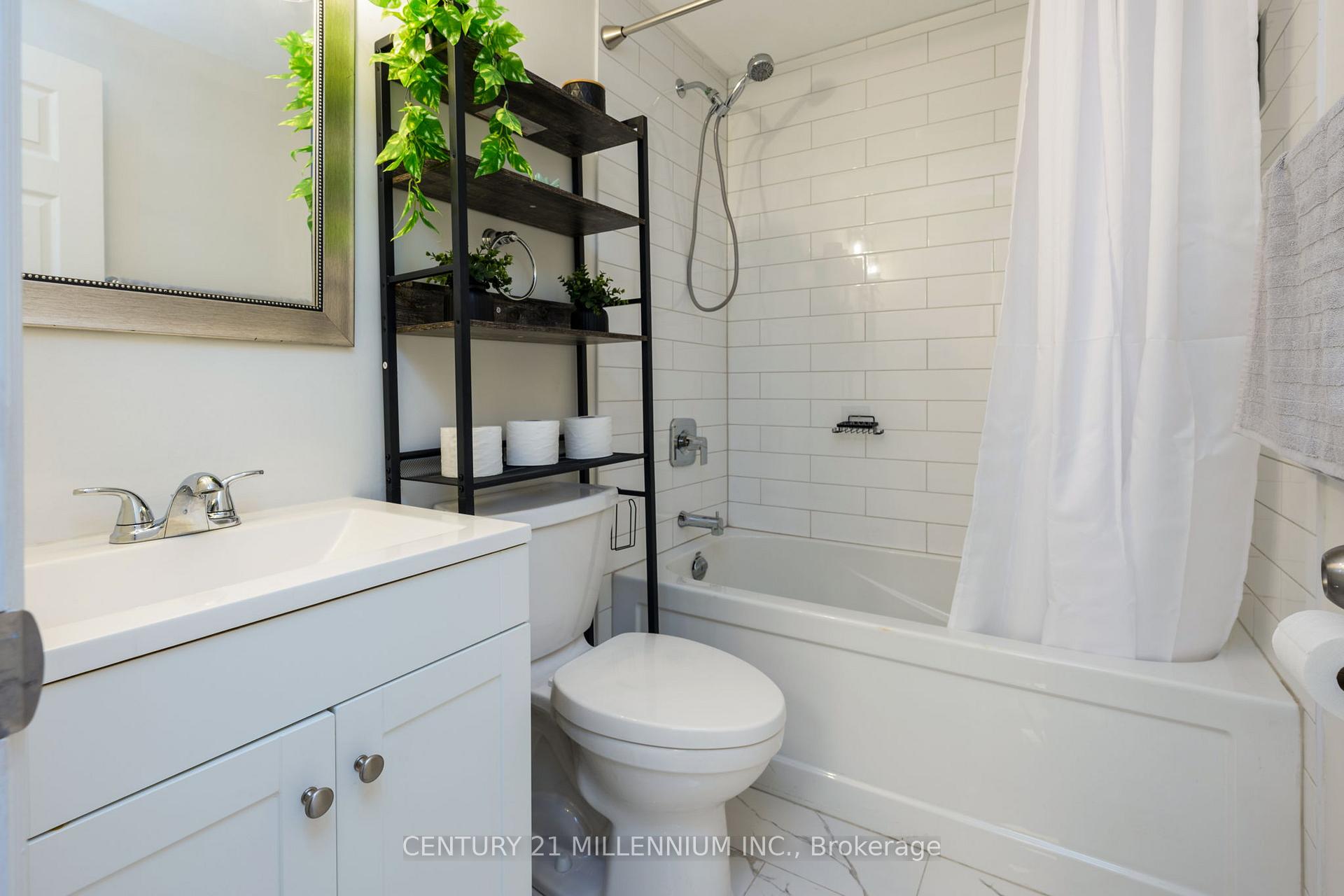 Photo 27 of 25 Davenport Crescent, Brampton, Southgate — HOMEH