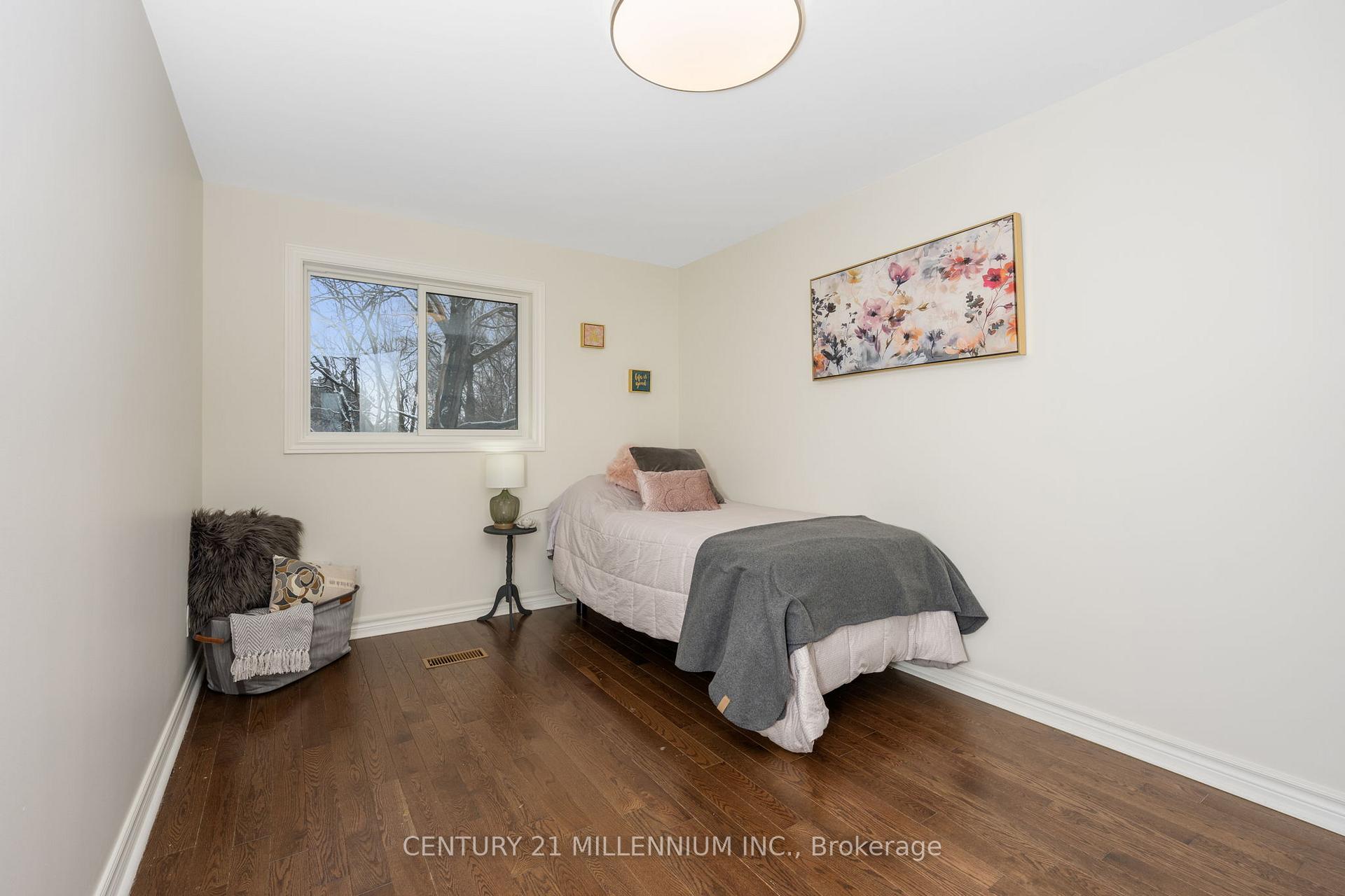 Photo 28 of 25 Davenport Crescent, Brampton, Southgate — HOMEH