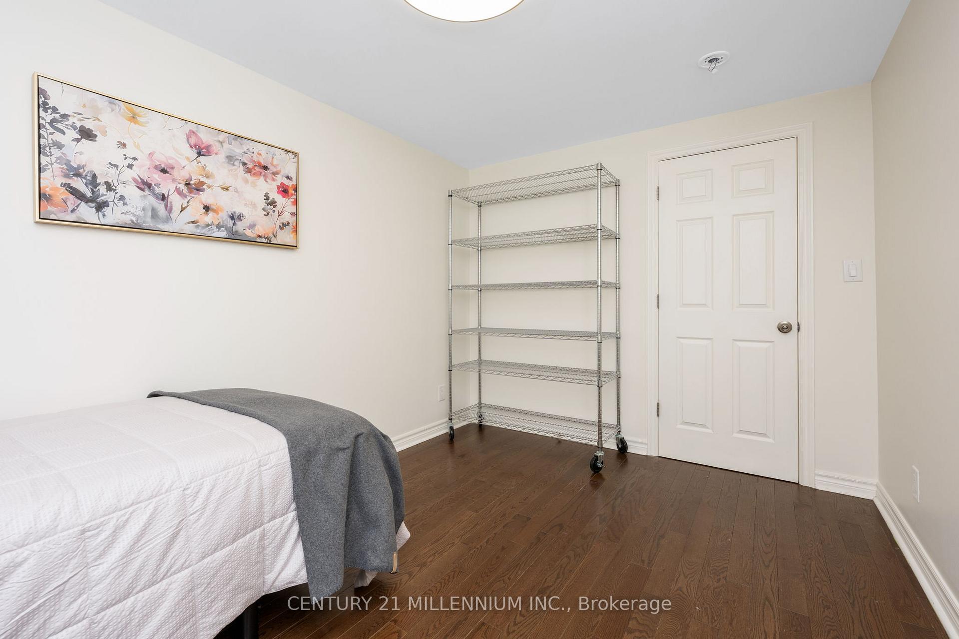 Photo 25 of 25 Davenport Crescent, Brampton, Southgate — HOMEH
