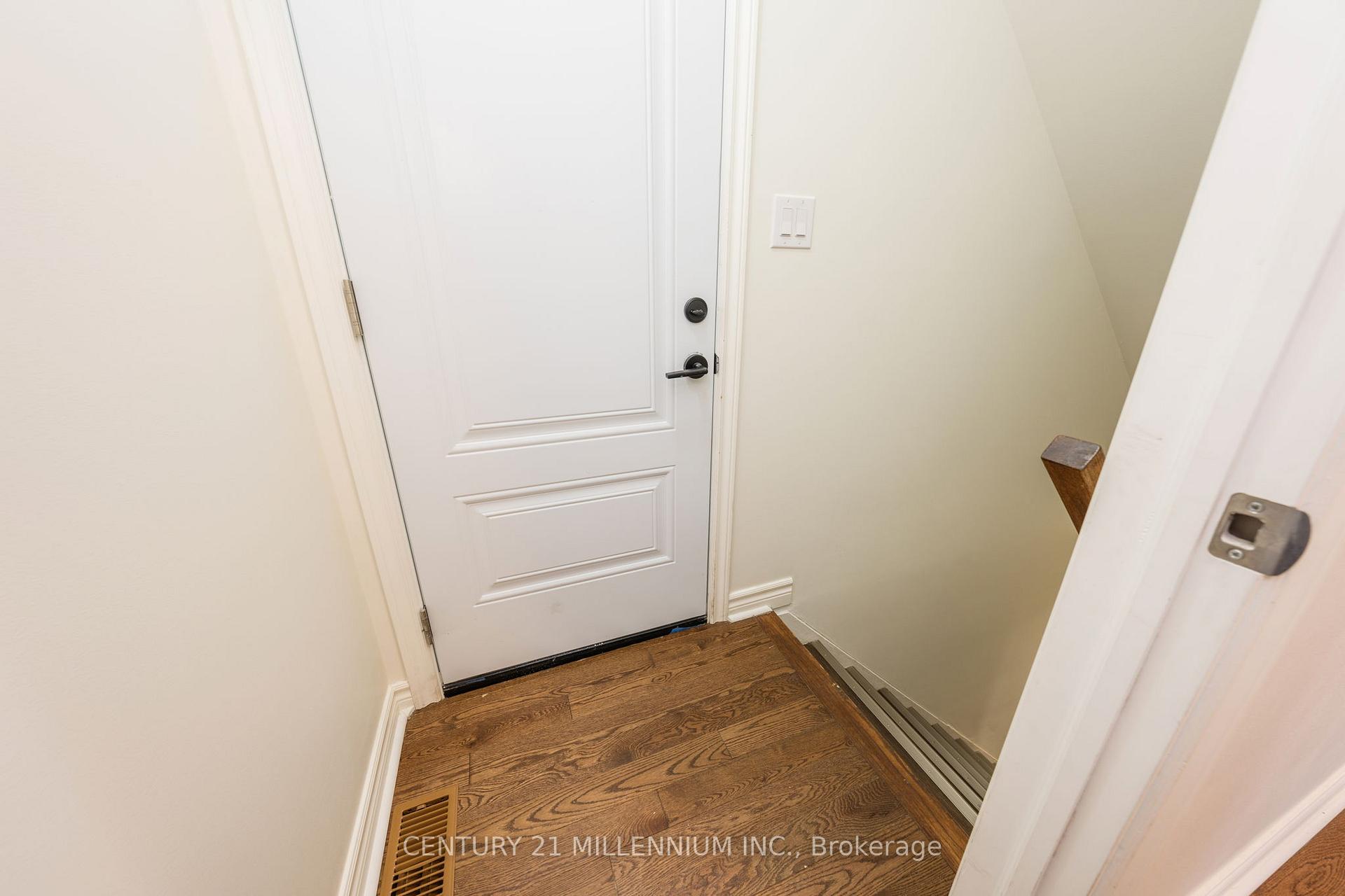 Photo 32 of 25 Davenport Crescent, Brampton, Southgate — HOMEH